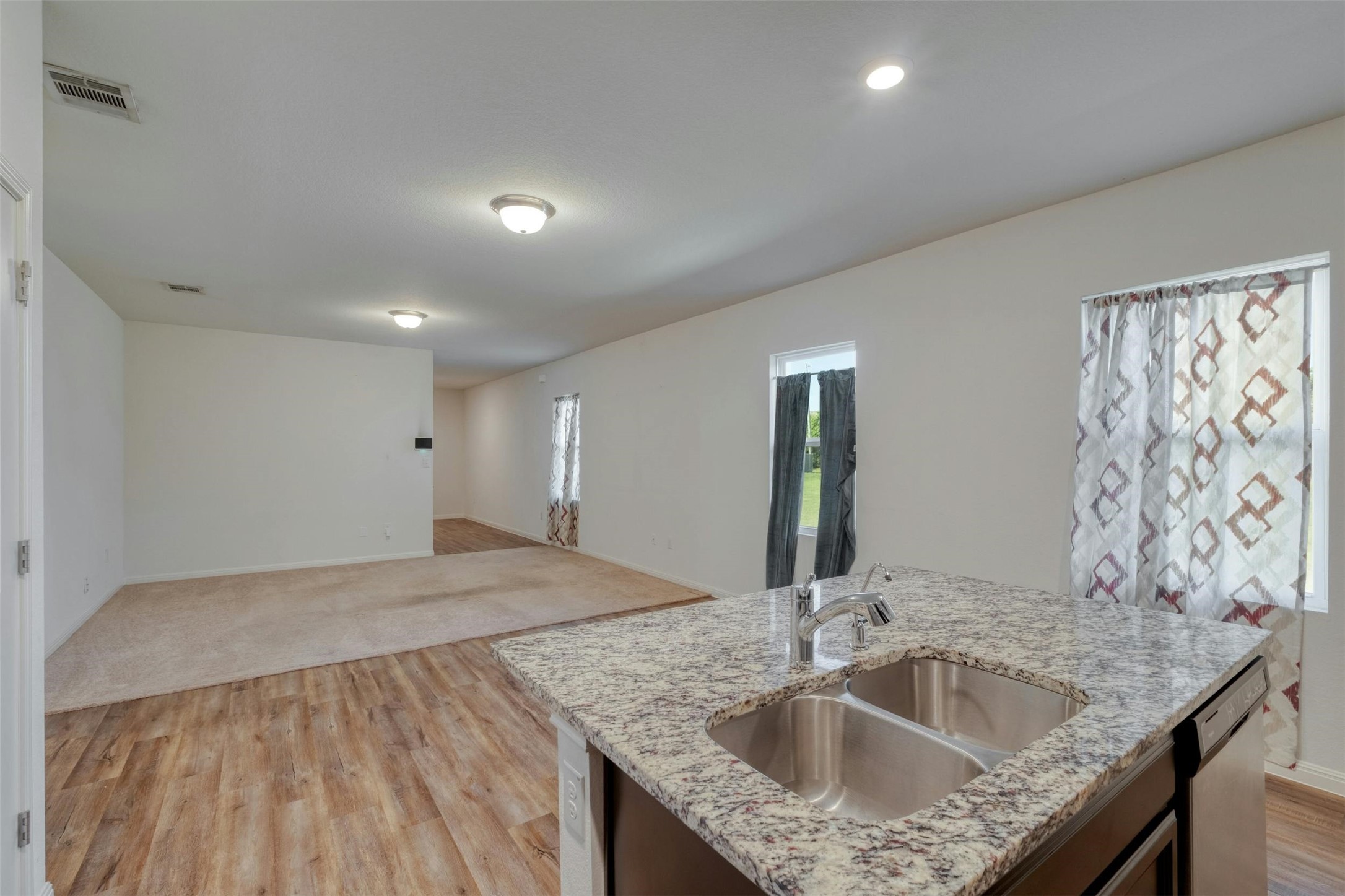 129 Athena Way Jarrell, TX 76537 - Photo 6 of 15