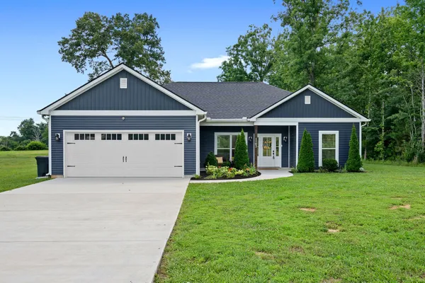 $379,000 | 1502 Woosley Road, Tullahoma, TN 37388
