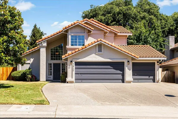 $729,000 | 7812 River Village Drive, Sacramento, CA 95831