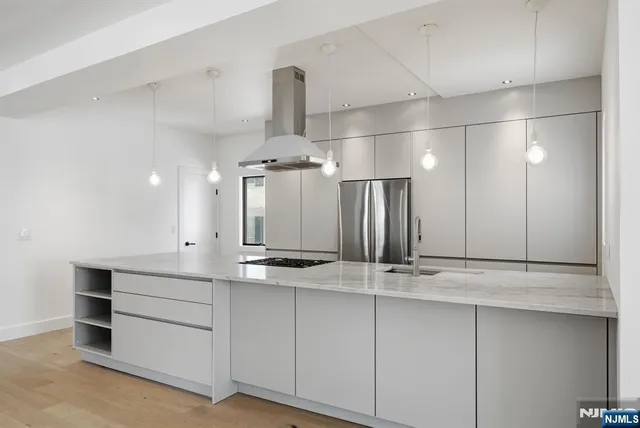 $9,500 | 75 Highwood Avenue, Tenafly, NJ 07670