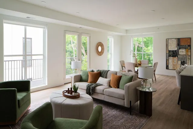 $9,250 | 100 West Drive, Excelsior, MN 55331