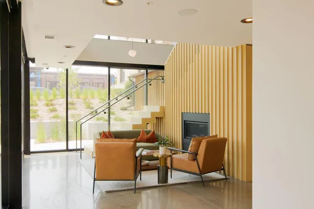 $9,250 | 100 West Drive, Excelsior, MN 55331