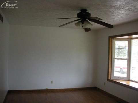 6871 Winegar Road Perry, MI 48872 - Photo 5 of 15 20415997-4.JPG