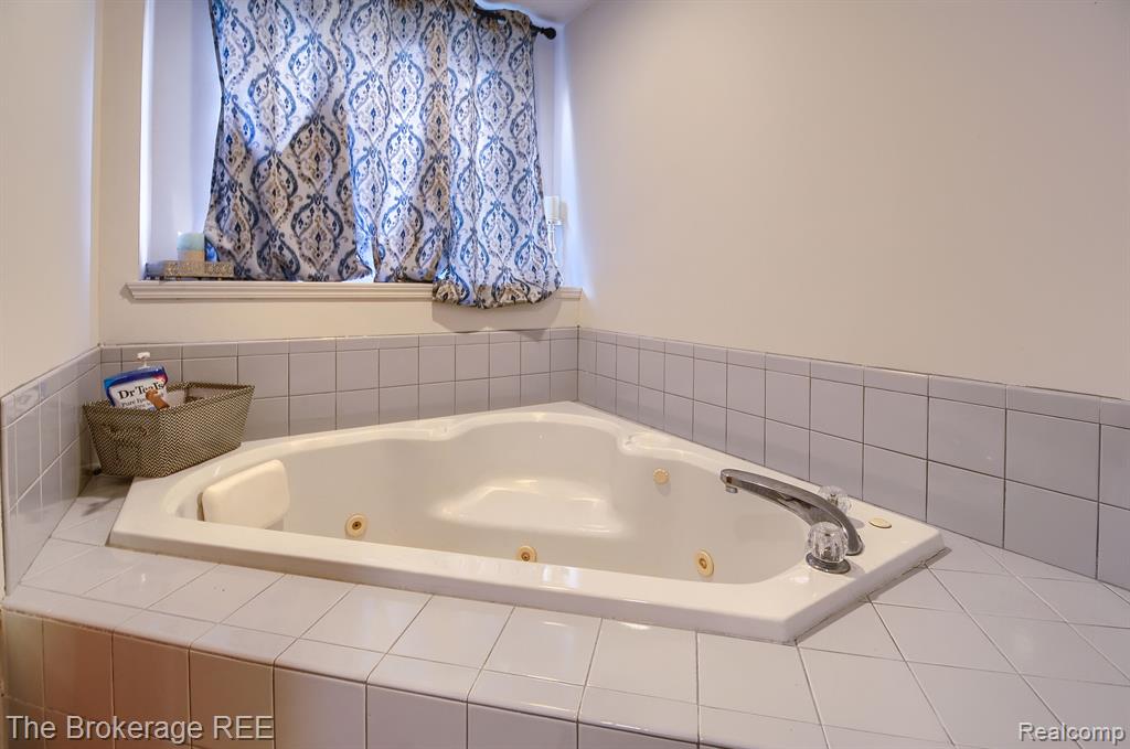 10164 Hawthorne Ridge Road Goodrich, MI 48438 - Photo 41 of 49
