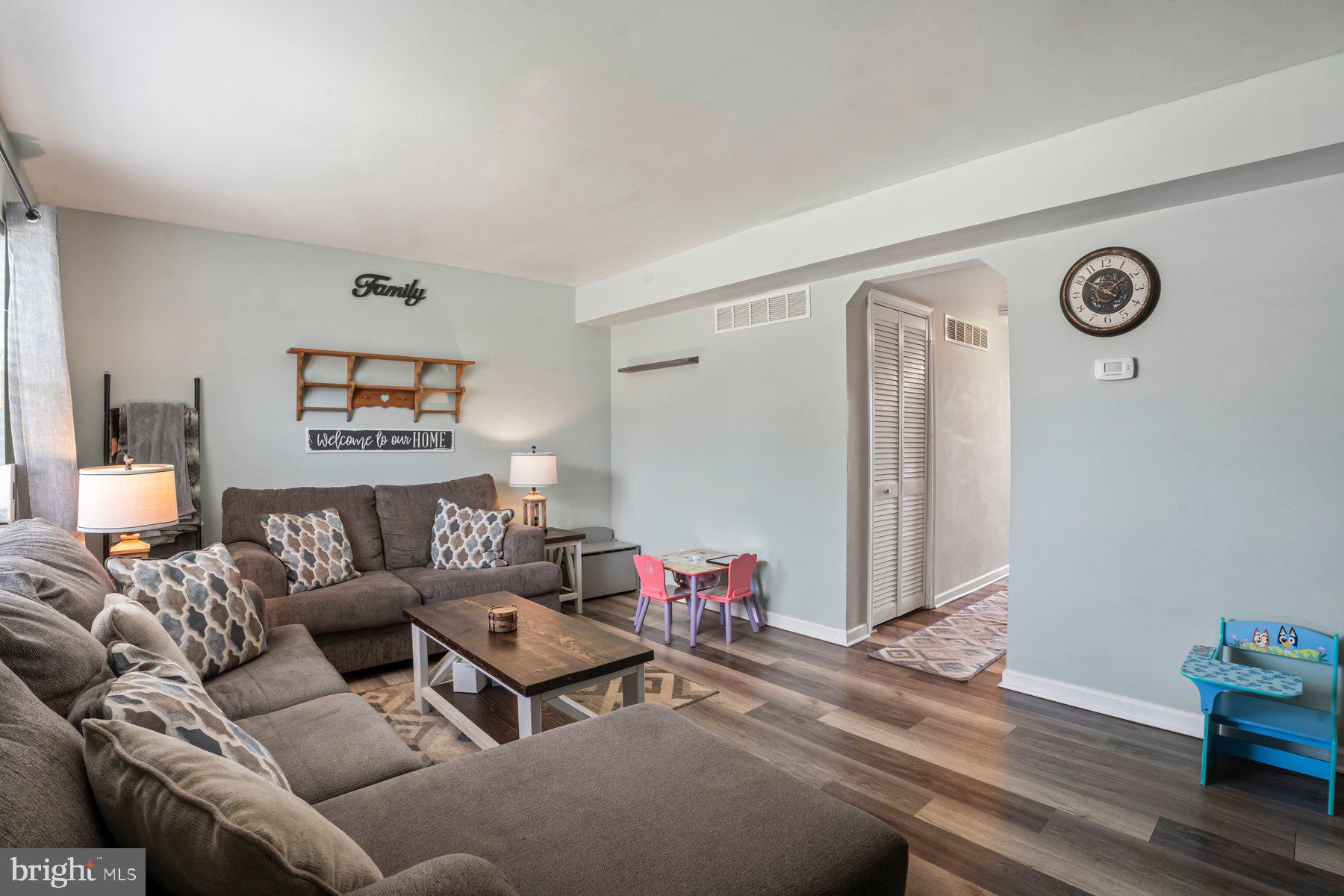 120 Danford Drive Elkton, MD 21921 - Photo 3 of 25 a living room with furniture and a table