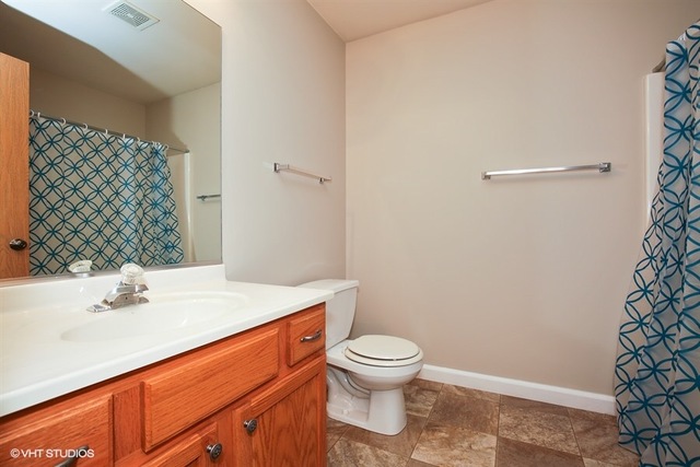 973 Constance Lane, Unit D Sycamore, IL 60178 - Photo 13 of 20