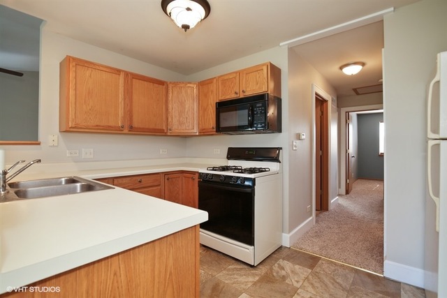 973 Constance Lane, Unit D Sycamore, IL 60178 - Photo 9 of 20