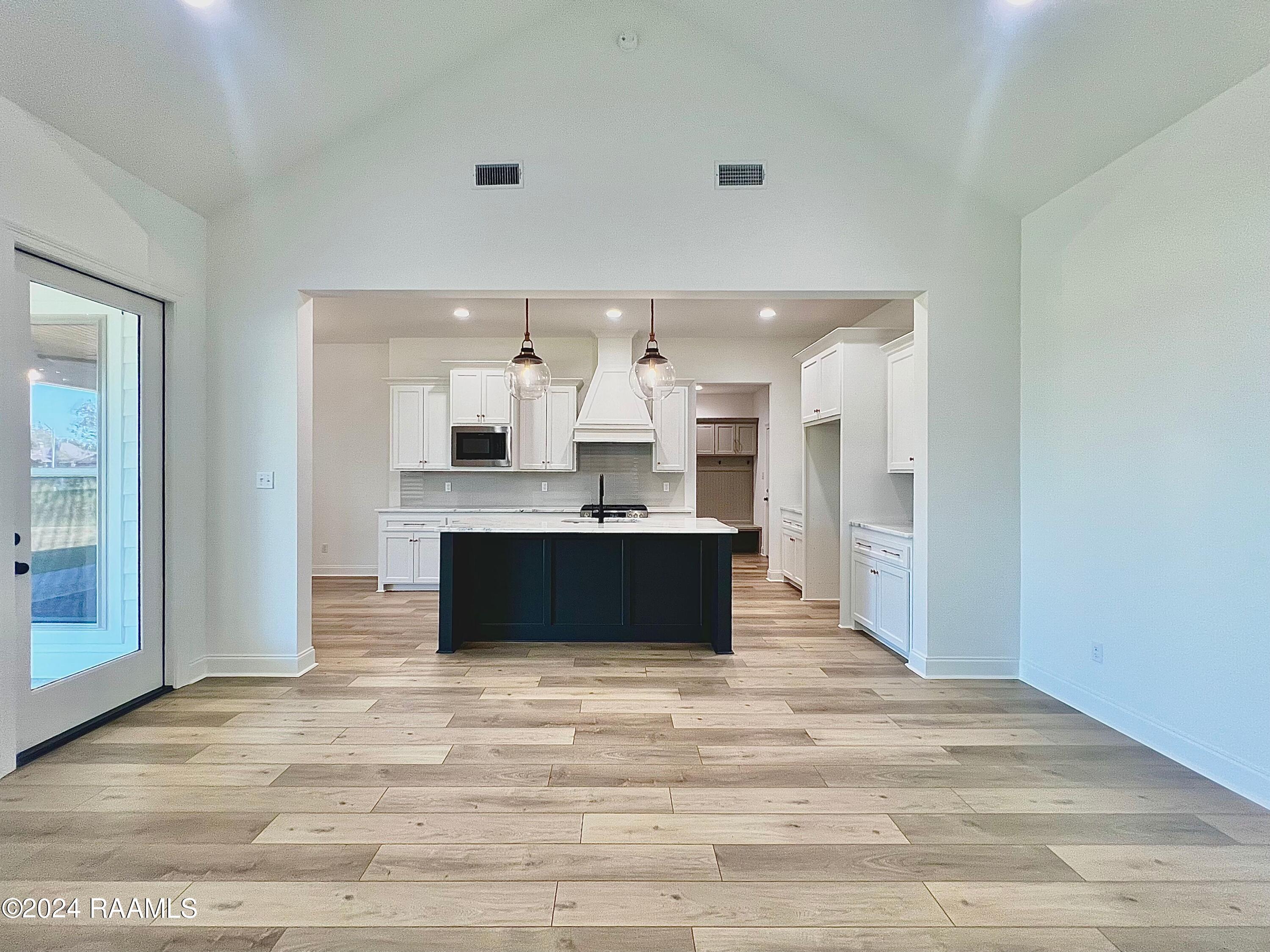 718 Whispering Meadows Road Broussard, LA 70518 - Photo 5 of 25 IMG_7913