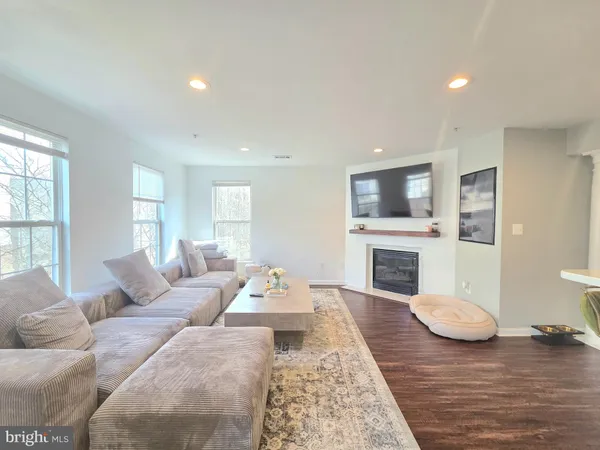 $3,100 | 1604 Post Oak Drive, Unit 55, Bowie, MD 20721