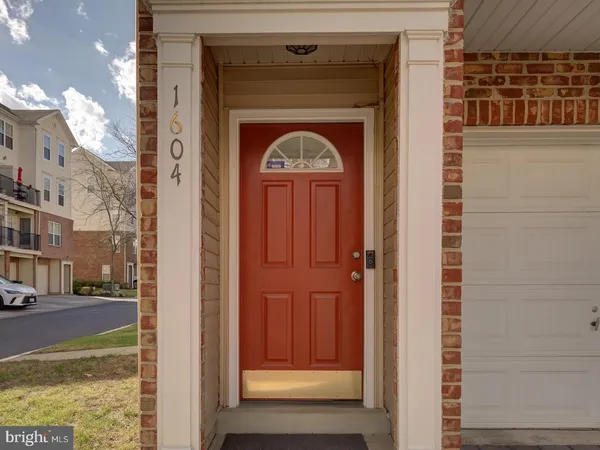 $3,100 | 1604 Post Oak Drive, Unit 55, Bowie, MD 20721