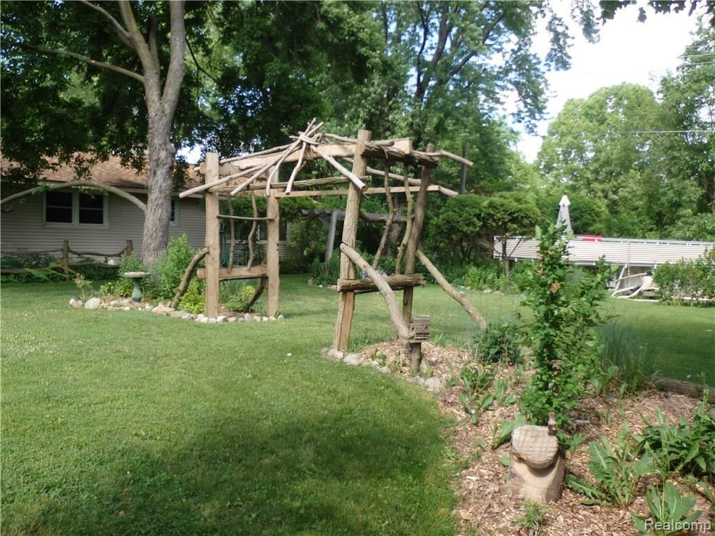 9380 Merrill Road Whitmore Lake, MI 48189 - Photo 50 of 68 P6061819.JPG
