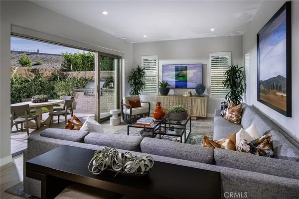 $1,812,403 | 214 Maricopa, Irvine, CA 92618