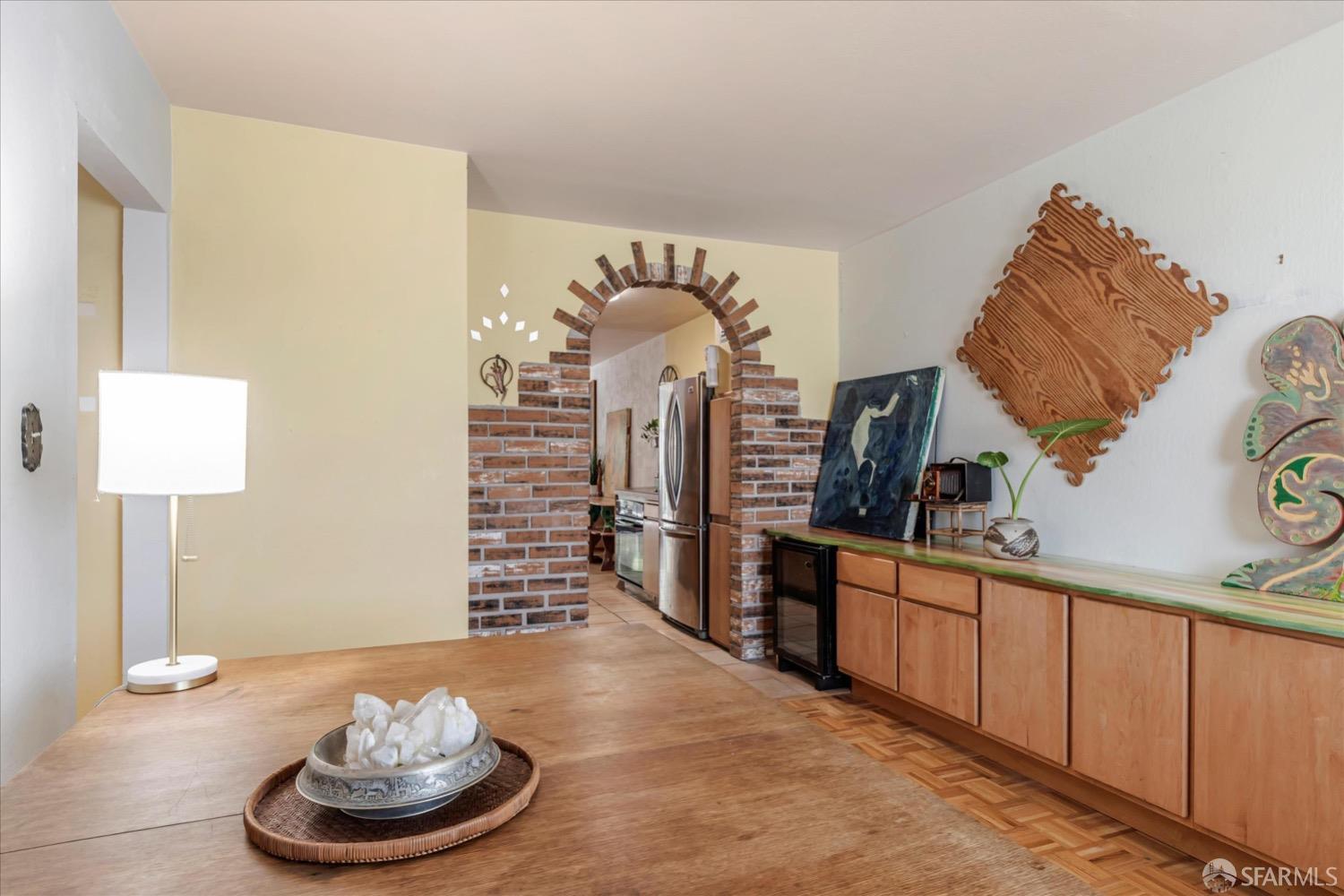 20 Inca Lane, Unit 2 San Francisco, CA 94115 - Photo 15 of 36 a living room with furniture and a lamp