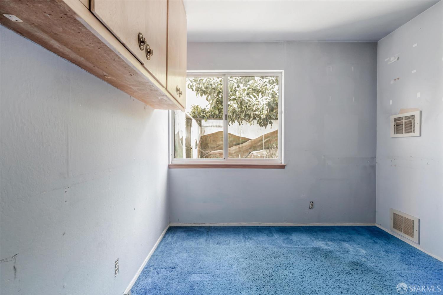20 Inca Lane, Unit 2 San Francisco, CA 94115 - Photo 23 of 36 a view of an empty room with a window