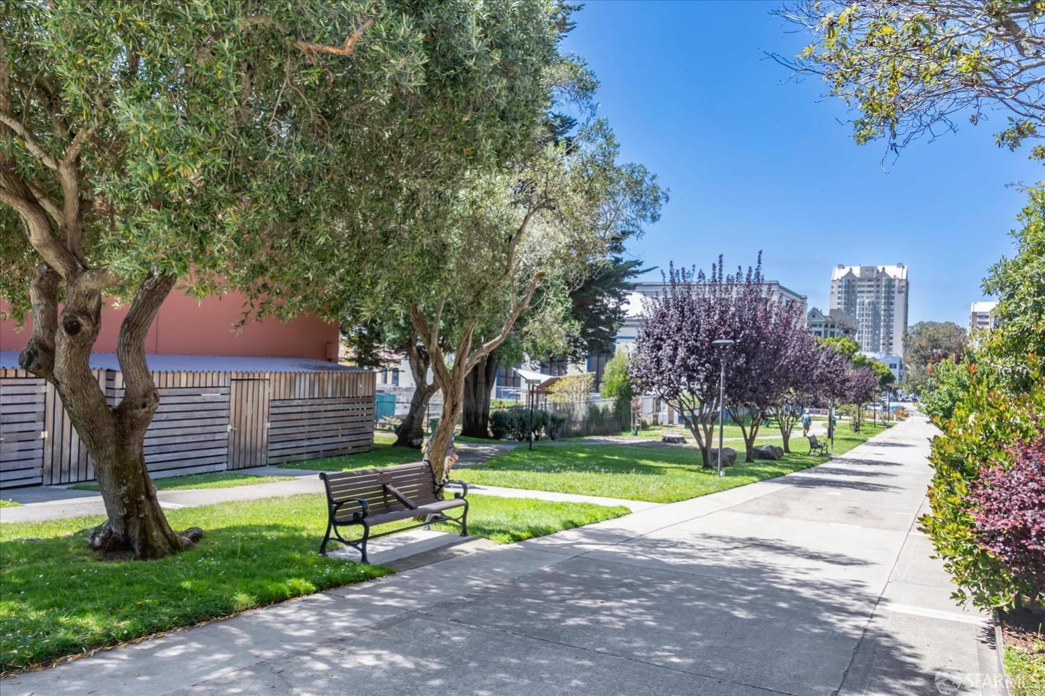 20 Inca Lane, Unit 2 San Francisco, CA 94115 - Photo 33 of 36 a view of a park with large trees
