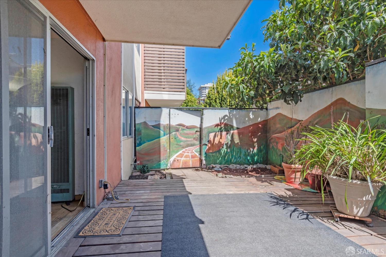 20 Inca Lane, Unit 2 San Francisco, CA 94115 - Photo 6 of 36 a bench is sitting in front of a house