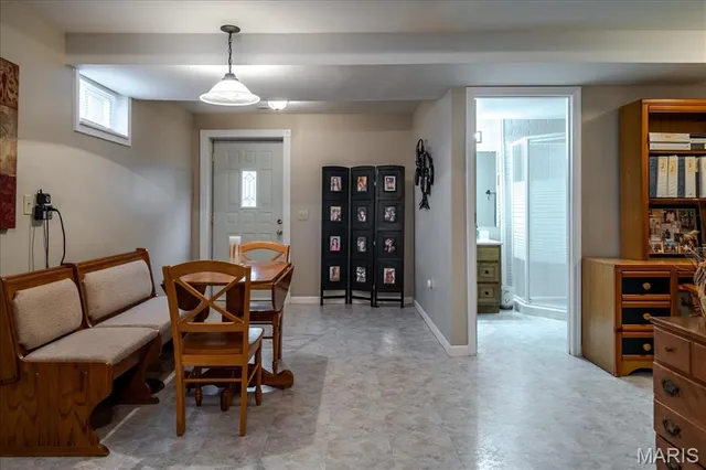 $335,000 | 1400 Redwood Drive, St. Clair, MO 63077