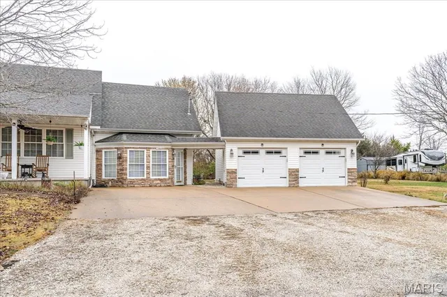 $335,000 | 1400 Redwood Drive, St. Clair, MO 63077