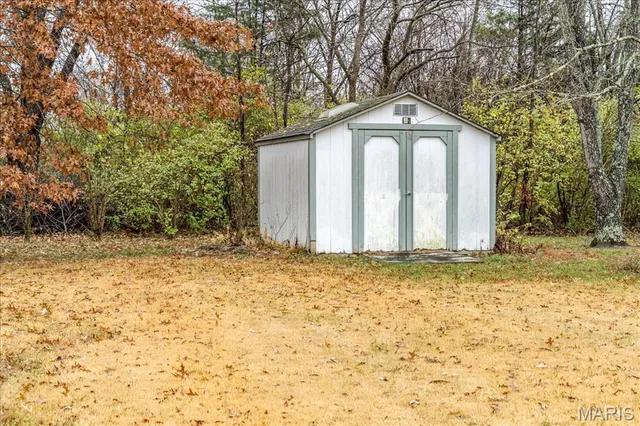 $335,000 | 1400 Redwood Drive, St. Clair, MO 63077