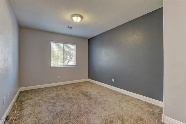 $1,999 | 10654 Solar Hawk Avenue, Las Vegas, NV 89129