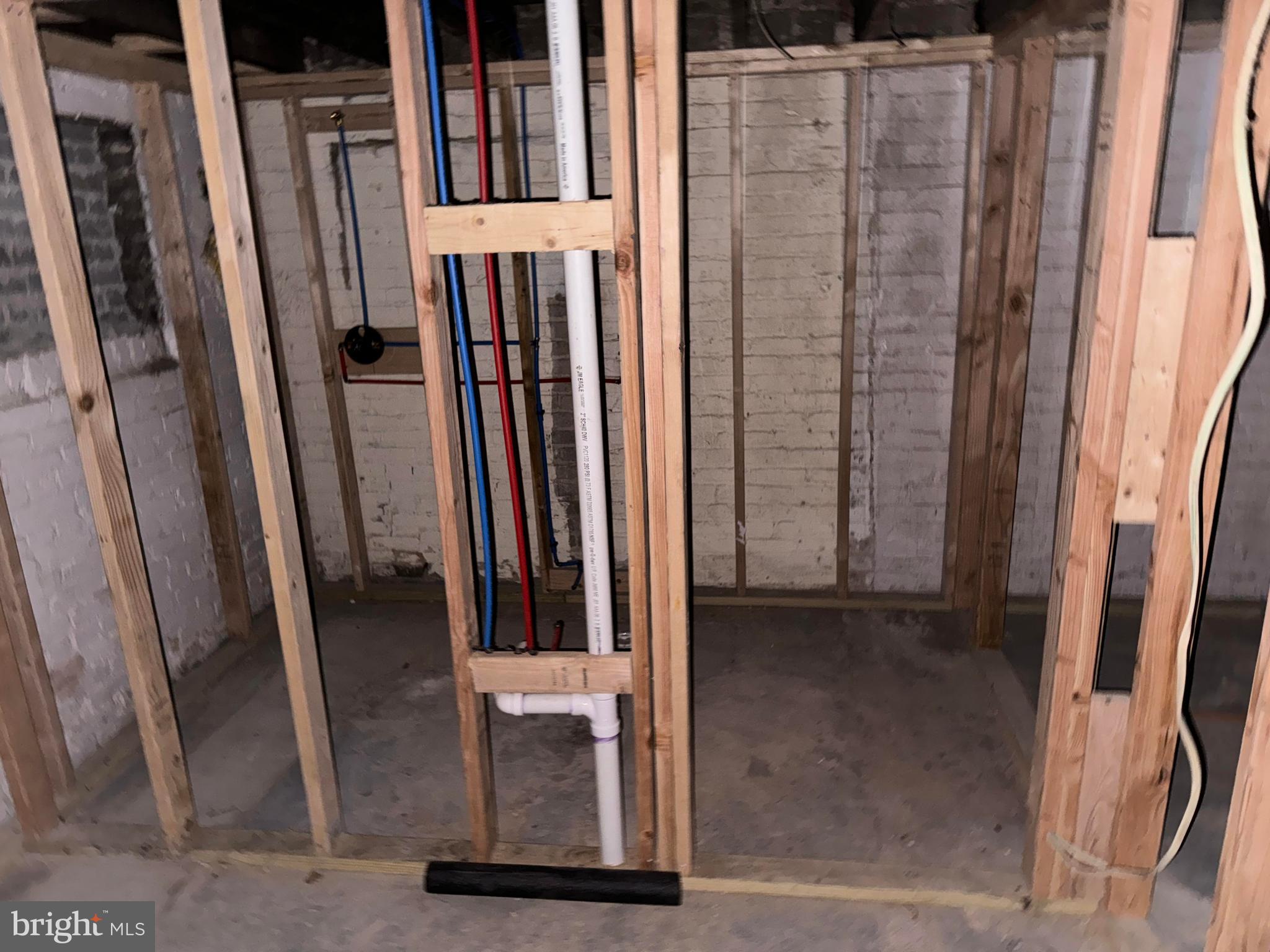 1467 Ridge Place Southeast Washington, DC 20020 - Photo 13 of 53 a view of a bathroom