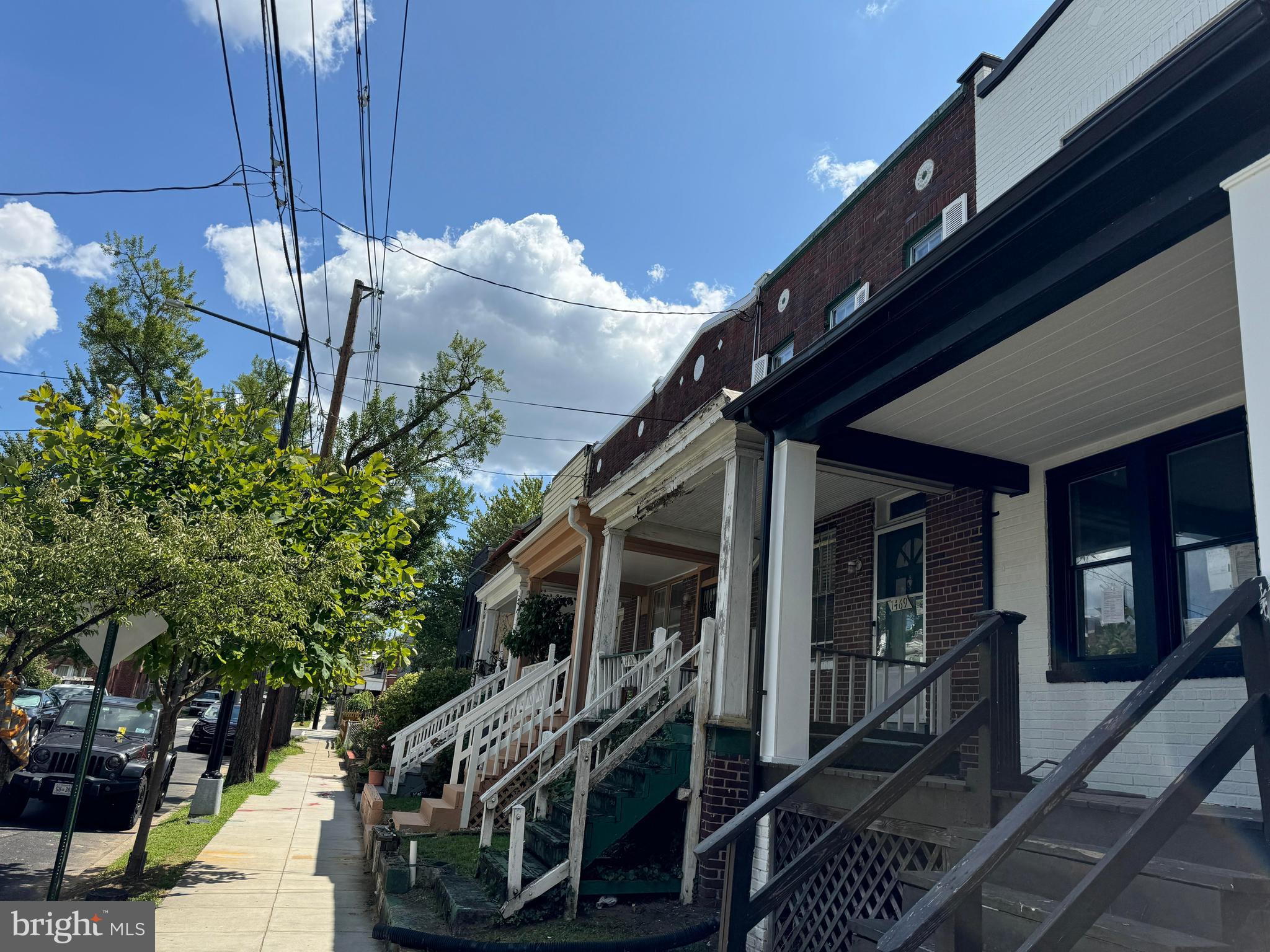 1467 Ridge Place Southeast Washington, DC 20020 - Photo 44 of 53 a backyard of a house with lots of green space