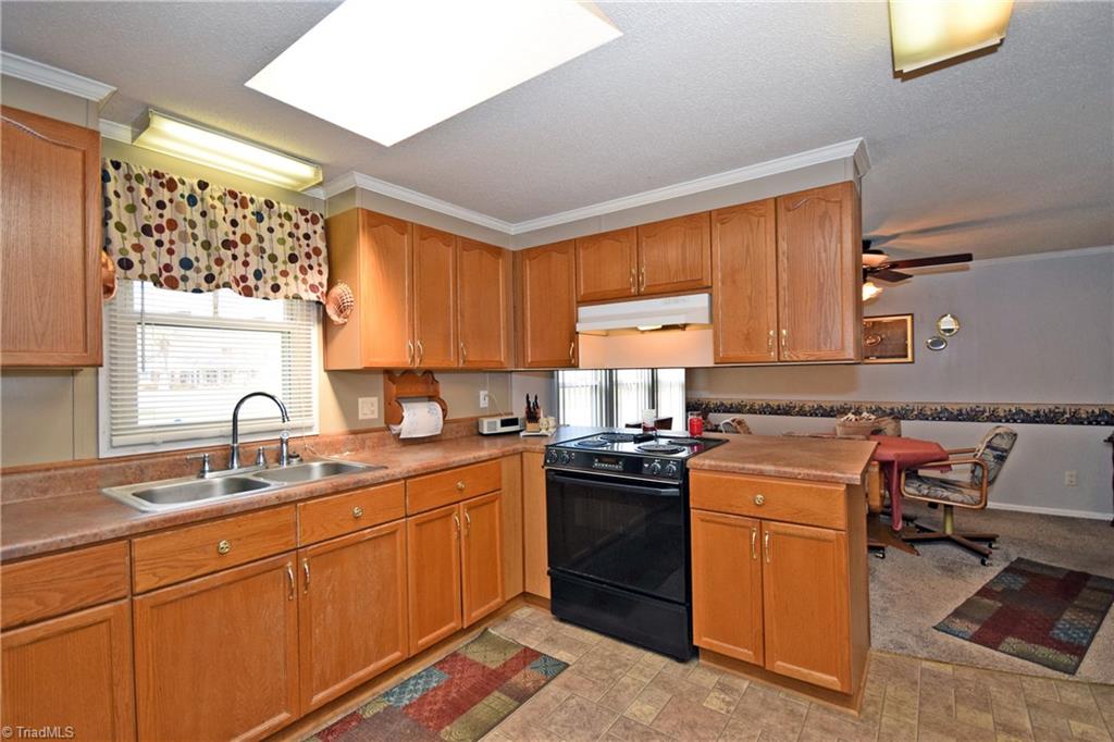5000 Friendship Circle Road East Bend, NC 27018 - Photo 6 of 27 Gallery Image 6