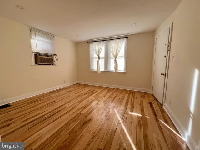 $1,400 | 4345 Loring Street, Philadelphia, PA 19136