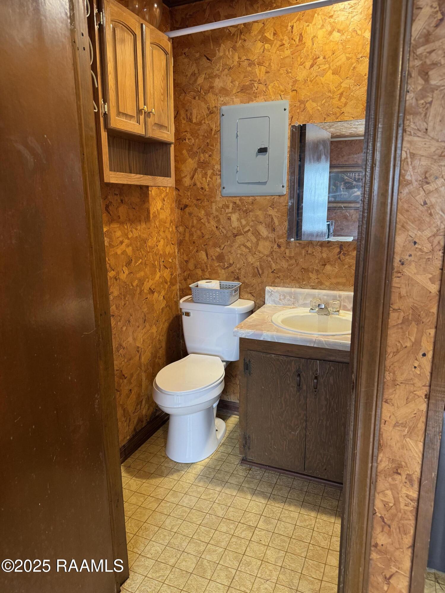 1019 Gabriel Street Breaux Bridge, LA 70517 - Photo 19 of 19 Half bath in outdoor kitchen