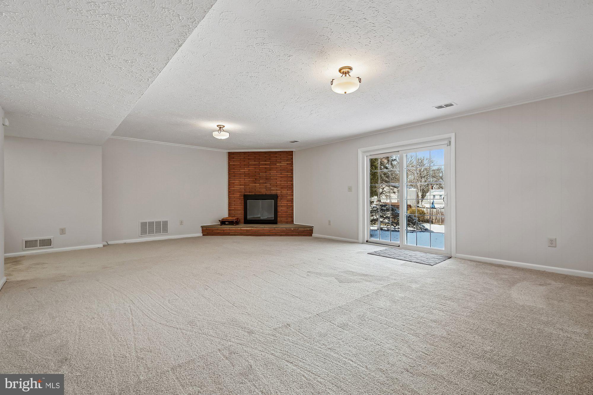606 Winhall Way Silver Spring, MD 20904 - Photo 41 of 77 Family Room