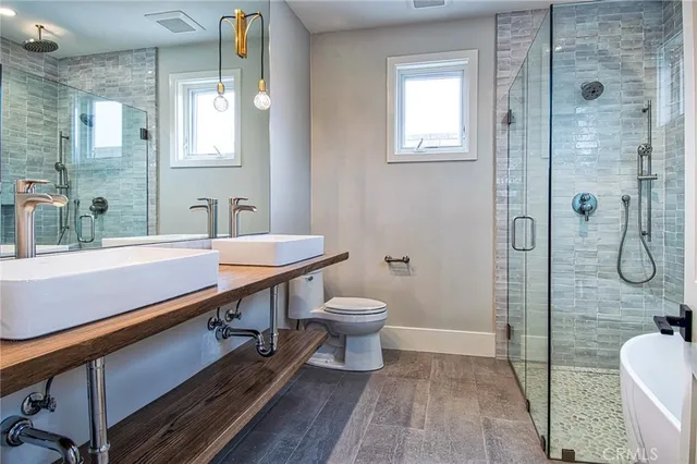 $10,500 | 710 Avocado Avenue, Unit B, Corona del Mar, CA 92625