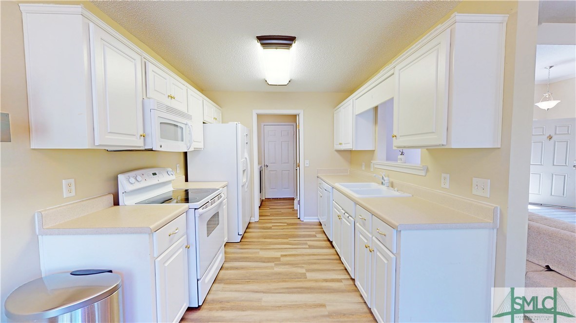 129 Brookstone Way Rincon, GA 31326 - Photo 5 of 34