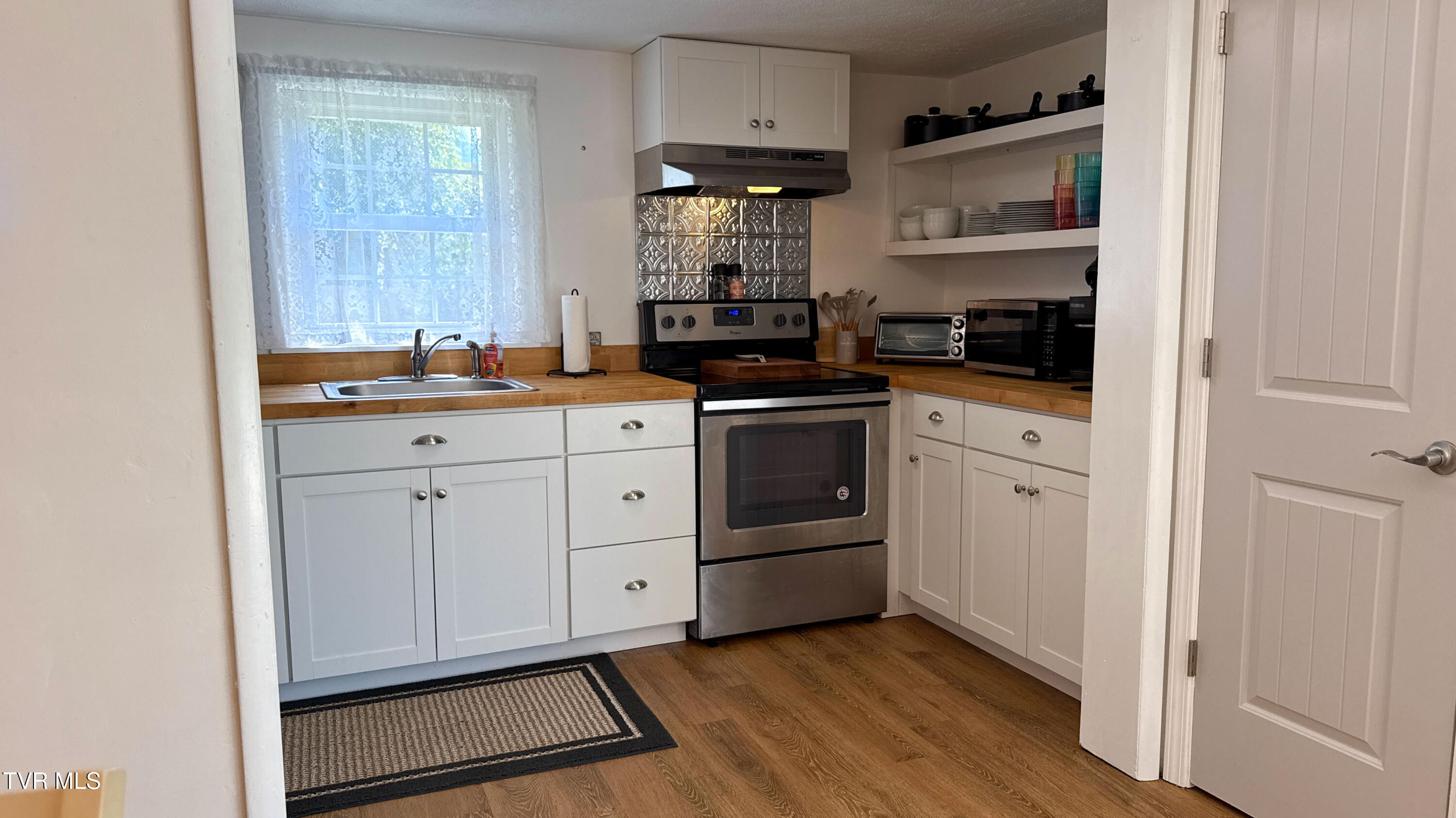 812 Branch Road Laurel Bloomery, TN 37680 - Photo 21 of 33 812 Branch Road-13