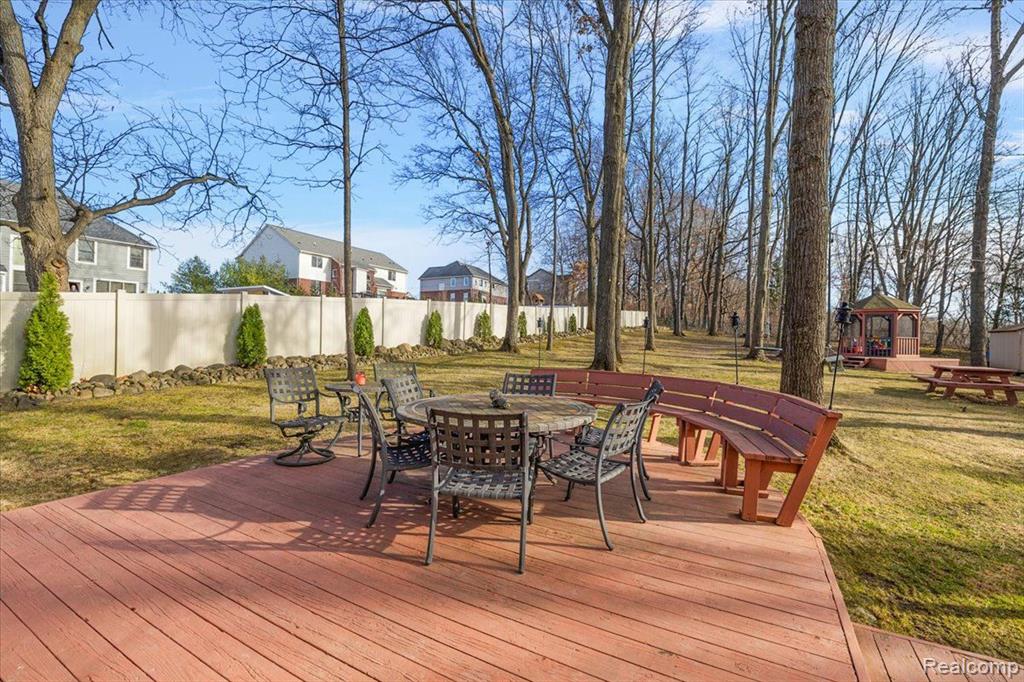 5621 Sally Road Clarkston, MI 48348 - Photo 50 of 76