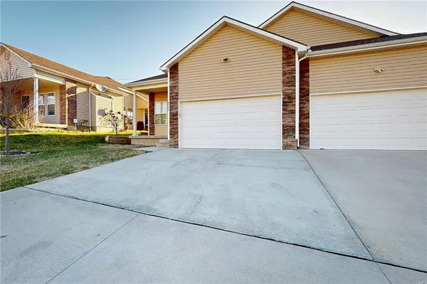 $240,000 | 4735 South Union Avenue, Independence, MO 64055