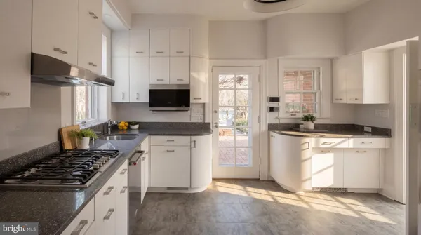 $4,850,000 | 3609 Edmunds Street Northwest, Washington, DC 20007