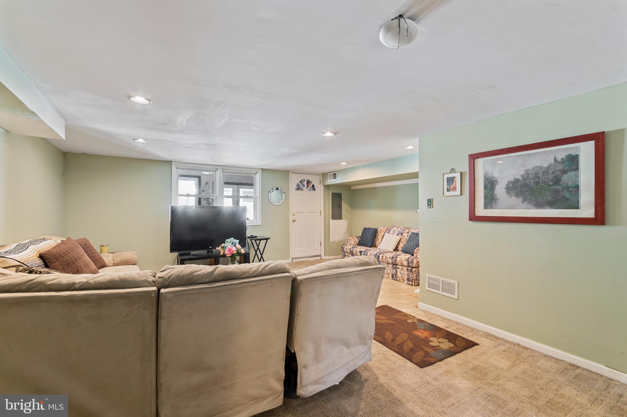 3290 Cromwell Road Philadelphia, PA 19114 - Photo 33 of 42 Gallery Image 33