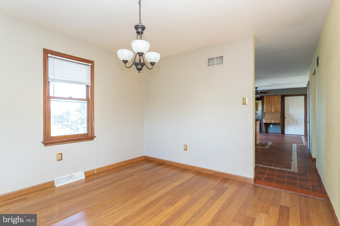 505 Kolb Road Spring City, PA 19475 - Photo 6 of 35 Dining Room
