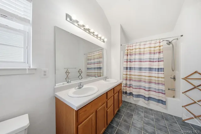 $575,000 | 25 Alexander Drive, Washingtonville, NY 10992