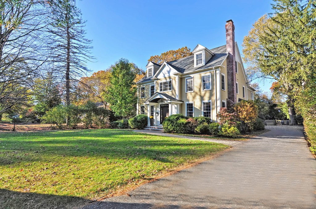 9 Mayo Road Wellesley, MA 02482 - Photo 2 of 30