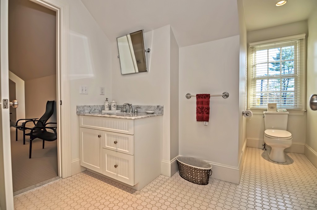 9 Mayo Road Wellesley, MA 02482 - Photo 23 of 30