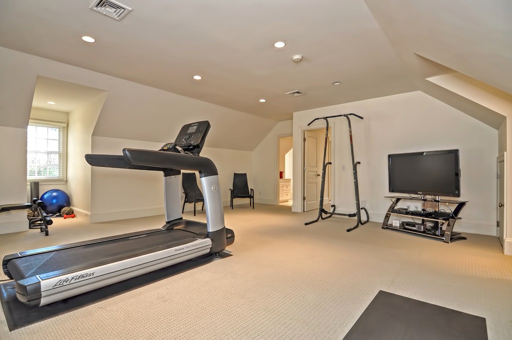 9 Mayo Road Wellesley, MA 02482 - Photo 25 of 30