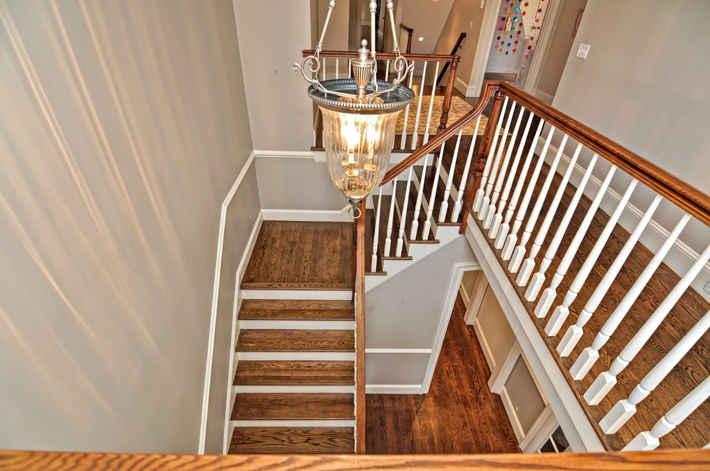 9 Mayo Road Wellesley, MA 02482 - Photo 7 of 30