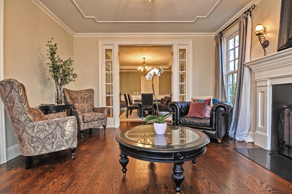 9 Mayo Road Wellesley, MA 02482 - Photo 9 of 30