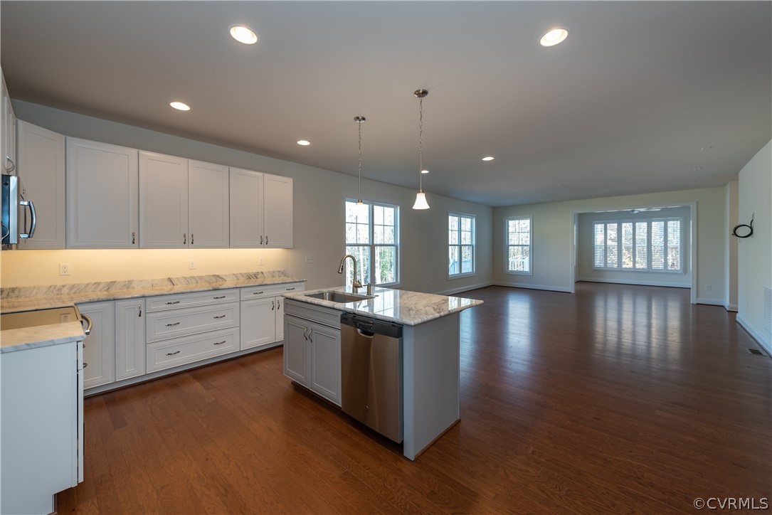 15707 Blooming Road Chesterfield, VA 23832 - Photo 6 of 22 Gallery Image 6