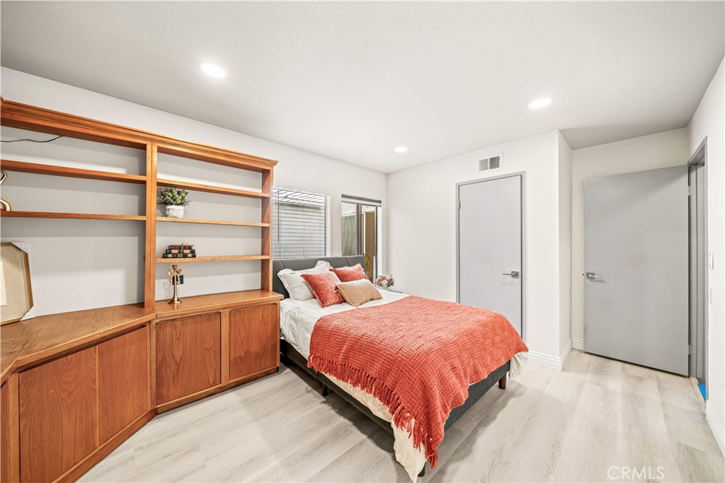 58 Fulton Irvine, CA 92620 - Photo 34 of 45 Gallery Image 34