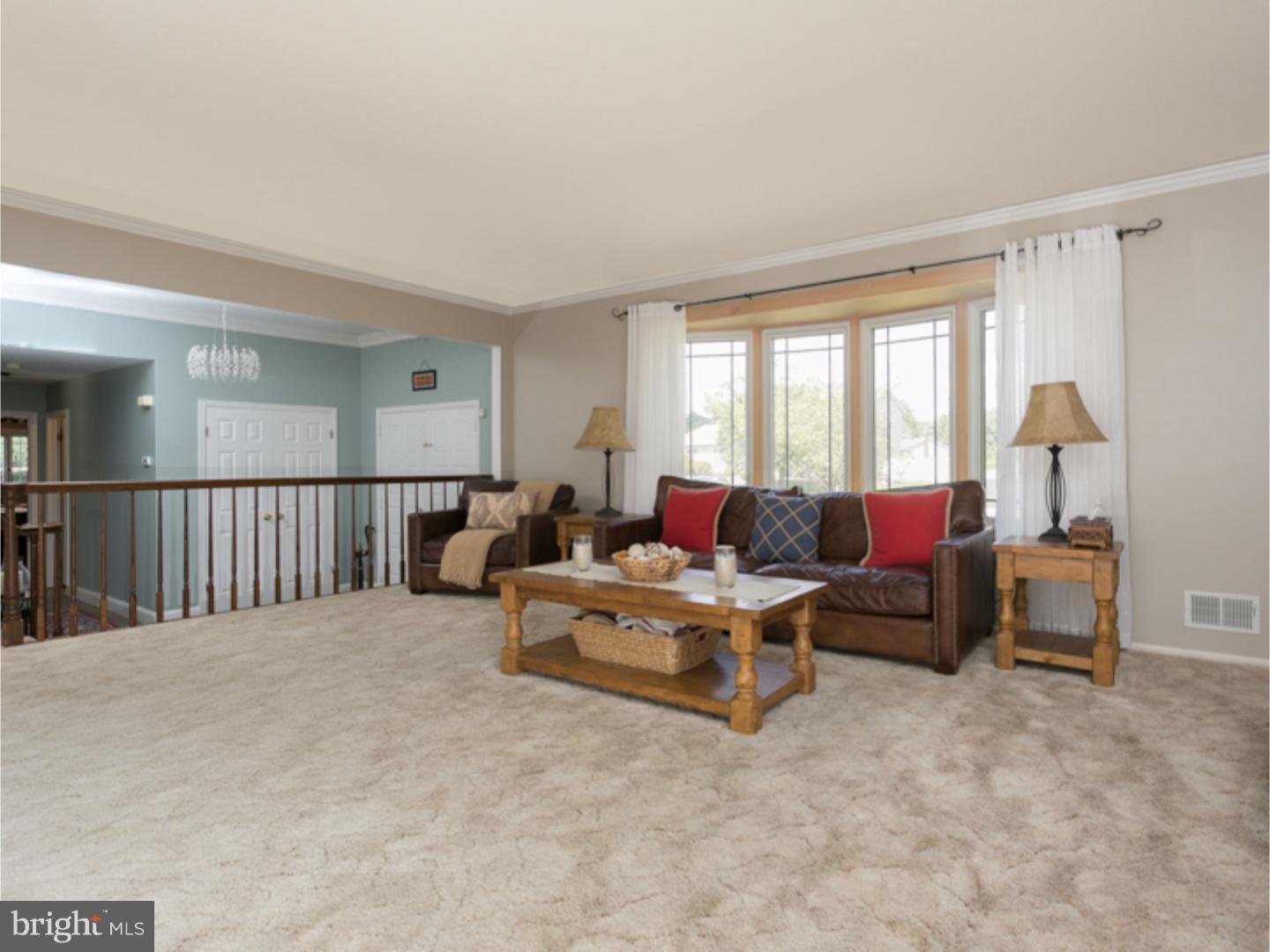 7 Baggaley Road Hamilton Square, NJ 08690 - Photo 7 of 24 a living room with furniture