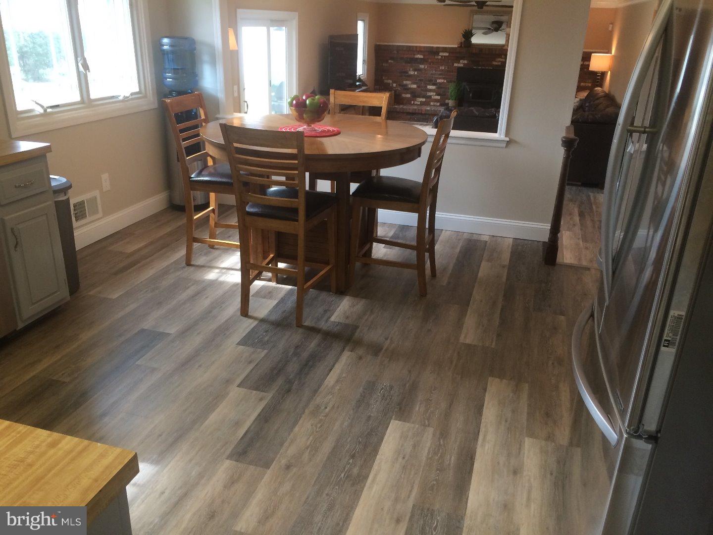 7 Baggaley Road Hamilton Square, NJ 08690 - Photo 10 of 24 a view of a dining room with furniture and wooden floor