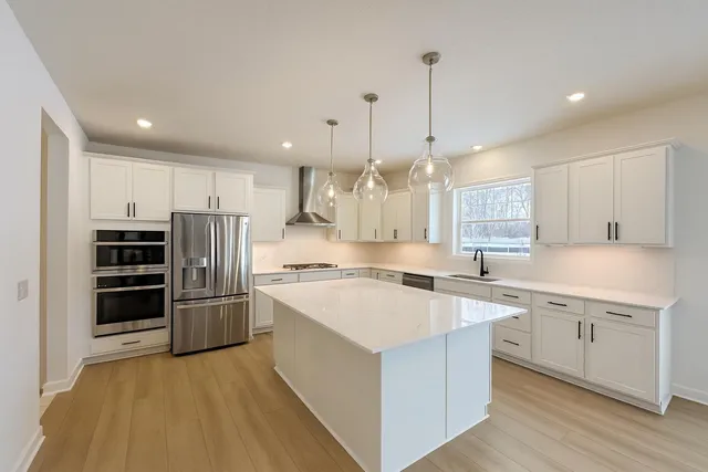 $918,970 | 19965 67th Avenue, Hamel, MN 55340