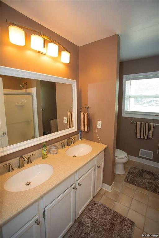 5898 Cullen Road Fenton, MI 48430 - Photo 33 of 43